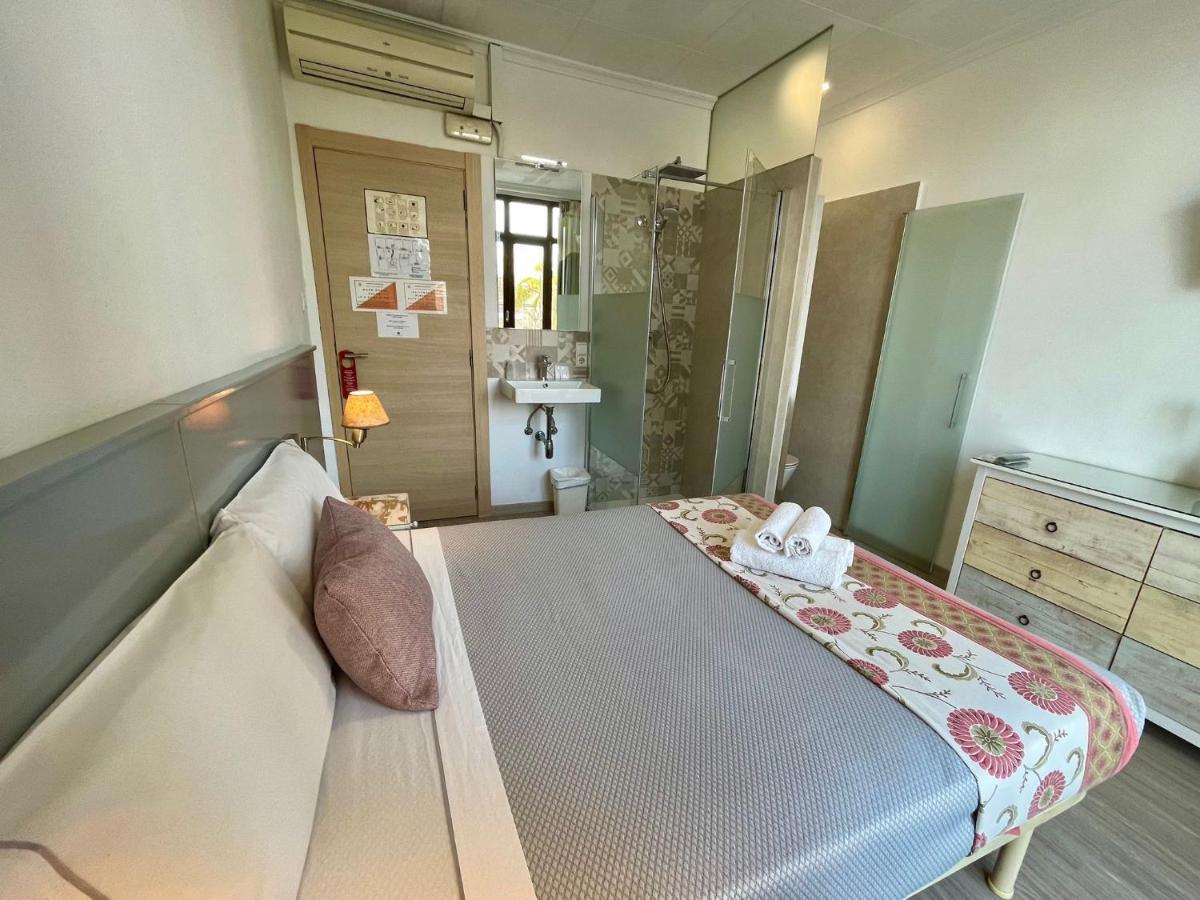 ホテル Balcon Al Mar バレンシア エクステリア 写真