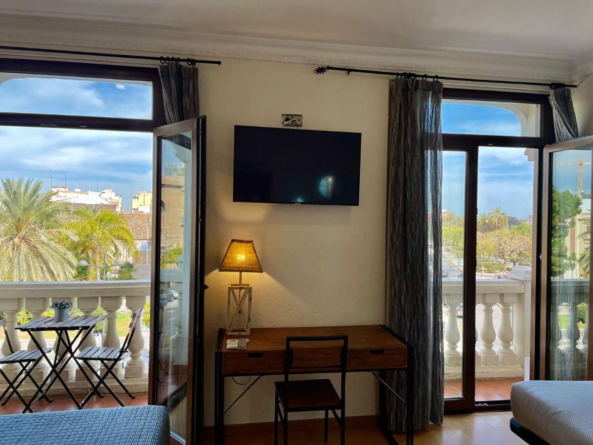 ホテル Balcon Al Mar バレンシア エクステリア 写真